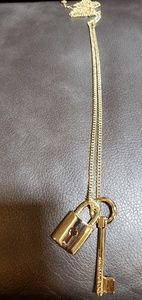 Long Victoria Secret gold necklace